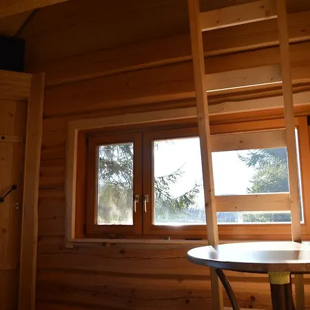 Casa de Férias Ansomaee Puhkeala Jaervemaja *