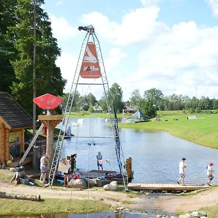 Ansomaee Puhkeala Jaervemaja Casa de Férias