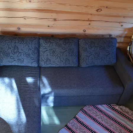 Ansomaee Puhkeala Jaervemaja