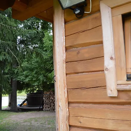 Ansomaee Puhkeala Jaervemaja Casa de Férias *